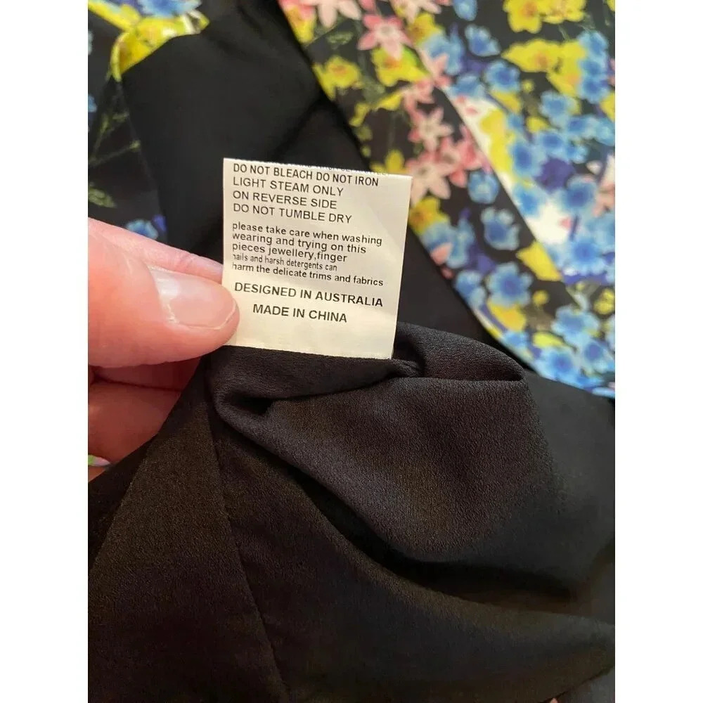 Elliatt NWT Botanic Shift Dress Sold Out On Revolve Mini Dress Florals Medium - Picture 15 of 15
